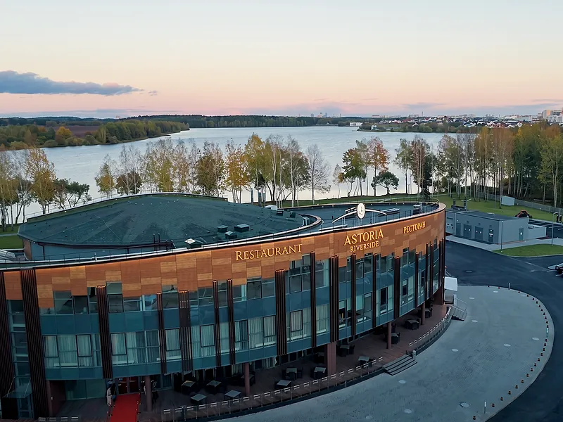 ASTORIA RIVERSIDE на берегу водохранилища
